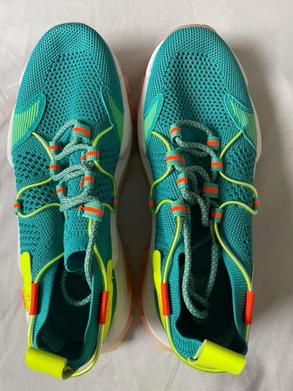 Women’s Breathable Teal Athletic Sneakers with Neon Accent